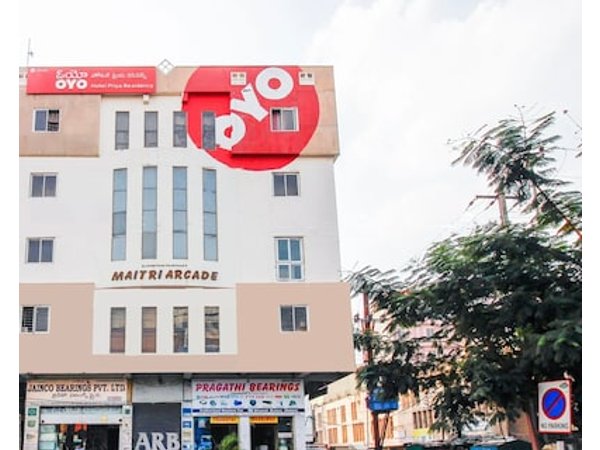 OYO 15140 Hotel Priya Residency
