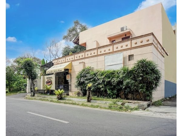 Collection O near University of Sumatera Utara formerly Huber Apartment