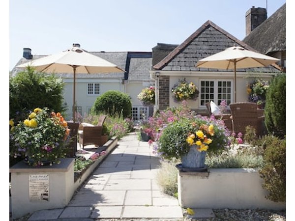 Yalbury Cottage
