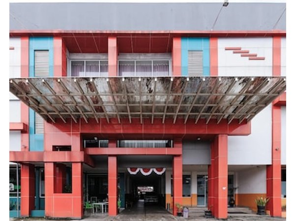 Urbanview Hotel Niraz Syariah Banjarmasin by RedDoorz