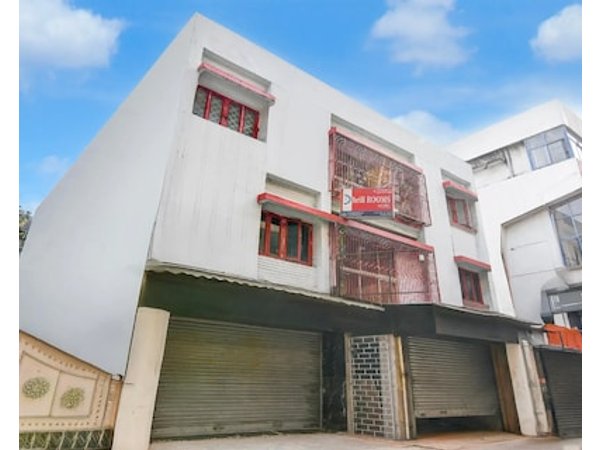Brill Rooms Near City Centre Metro Station