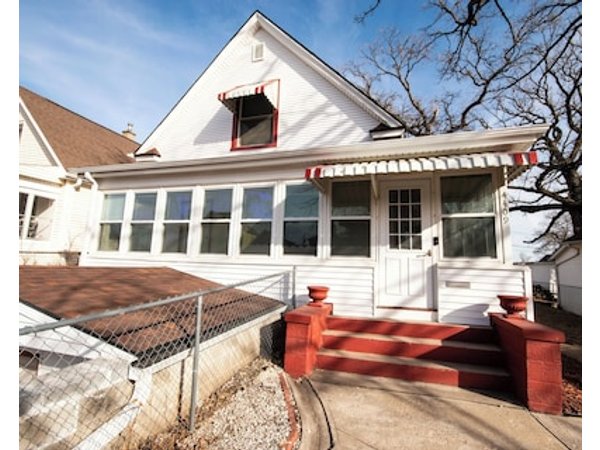 Spacious 5-bedroom House With Wi-fi And Washer/dryer In Convenient South Omaha