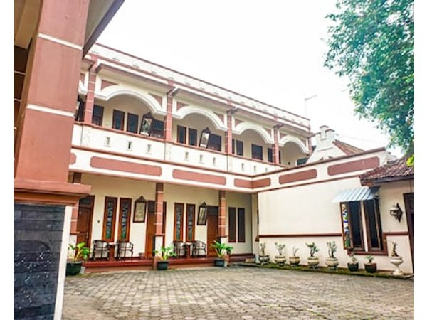 Hotel Laweyan Solo
