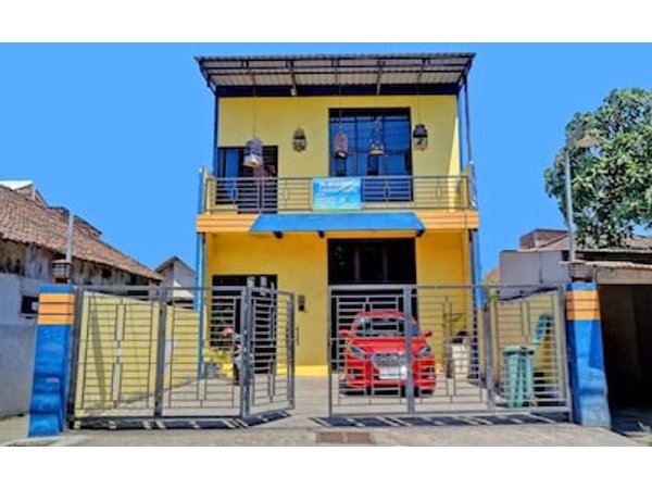 Oyo Life 92915 Duta Amnan Syariah