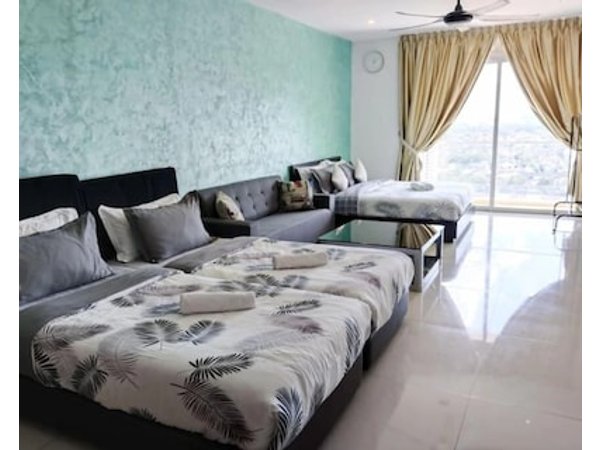 Holiday Home @ D’Esplanade KSL(4-5px 2Bth2Br WF)