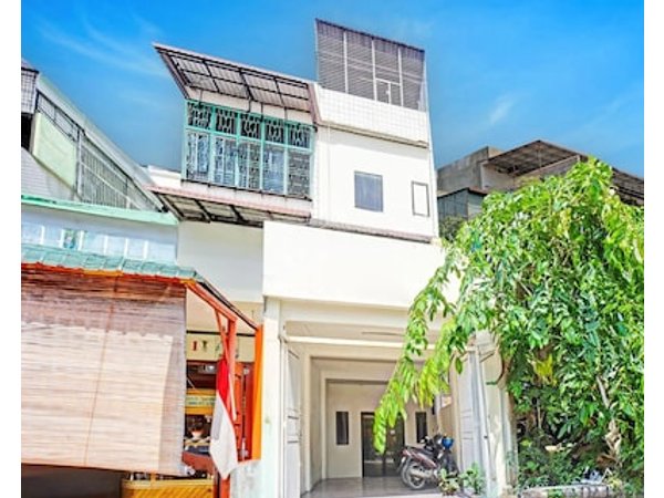 Hotel O Mandala Near Universitas Negeri Medan ( UNIMED )