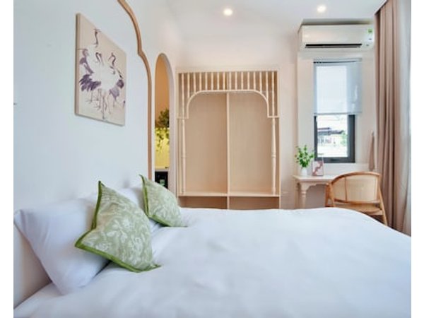 Unique Heritage Old Quarter Apartment