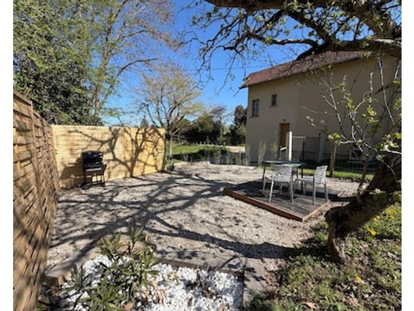 ST-ETIENNE-DE-SAINT-GEOIRS - T2 4 pers - Proche centre village en pleine nature - Wifi et Clim