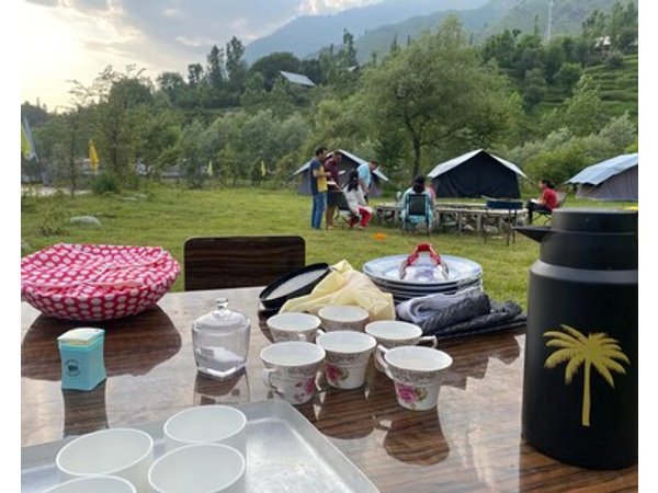 North Cliff Glamping Base camp