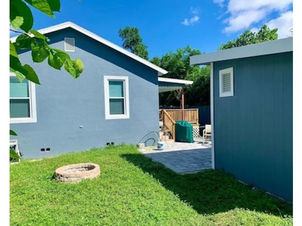 Getaway Clubhouse 5 mil Legoland & .5 mil Downtown