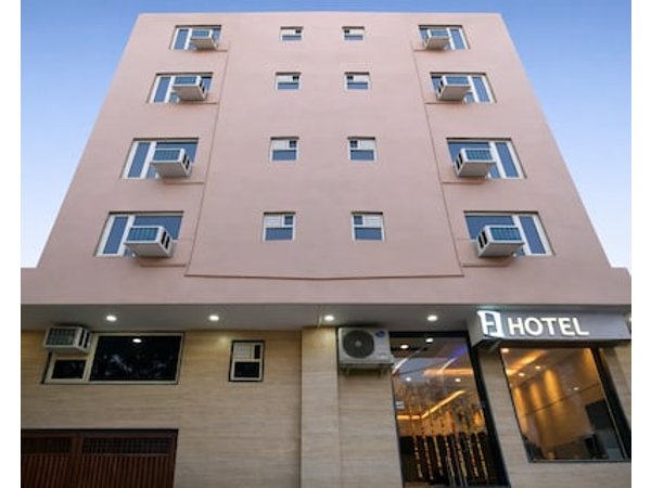 Hotel Urban Tree