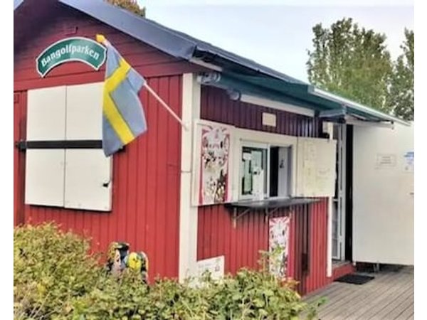 Cottage Style Row House In Stockholm!