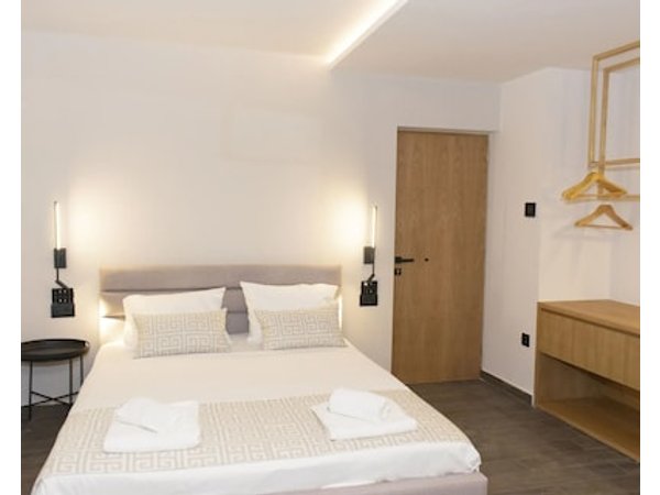 Elina Hotel Apartments