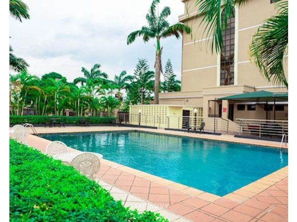 Dees Hotels Apartment & Suites