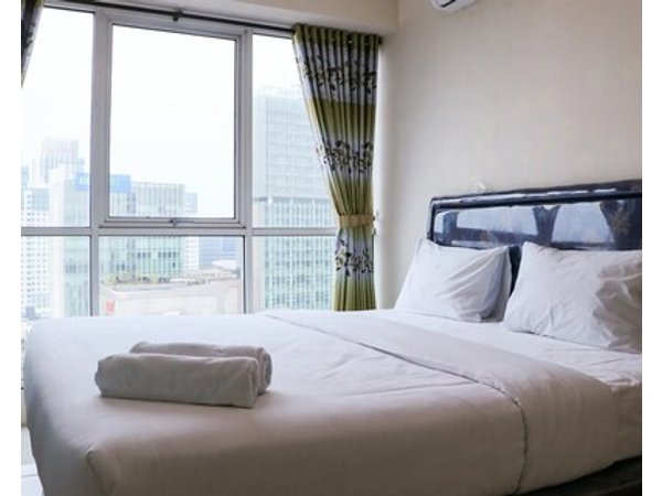 Functional 2br At Tifolia Apartment