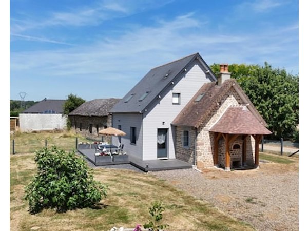 Gite Sainte-opportune 3 Bedrooms 6 Persons
