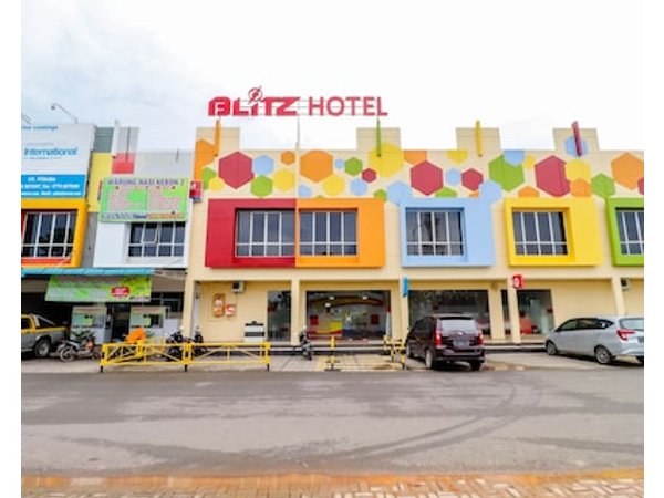 Blitz Hotel Batam Near Sultan Mahmud Ri'ayat Shah