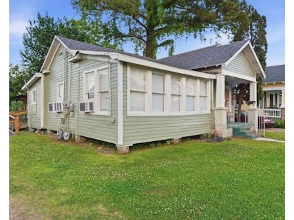 Cozy 1BR Cottage w Kitchen & Laundry