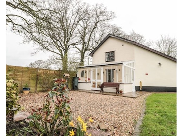Oak Barn Pet Friendly Character Holiday Cottage In Kentisbeare