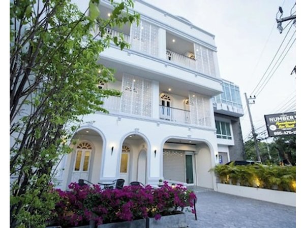 Number 4 Apartment
