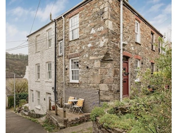 Fourteen Providence Place Calstock Cornwall self catering cottage