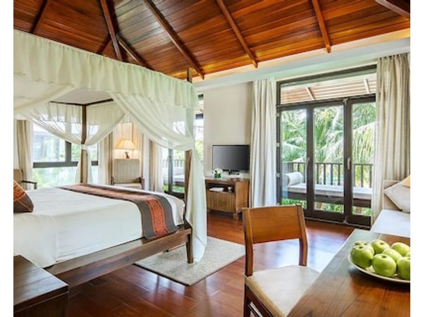 Yalong Bay Villas & Spa