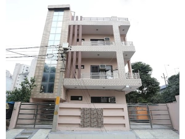 Hotel O Comfort Stay Sector 05 Vasundhara Formely Angel Pink