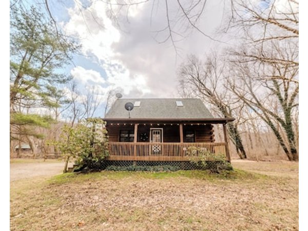 Enchanting Log Cabin/unique Creek View/fireplace/hot Tub/fire Pit/minutes To Hk