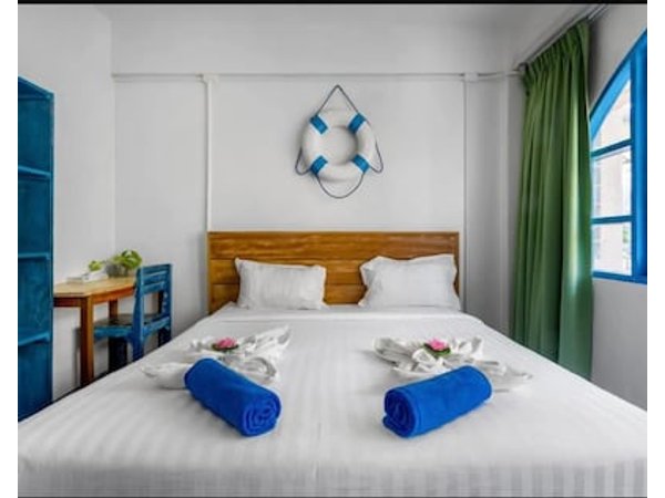 La Casa Residencies
