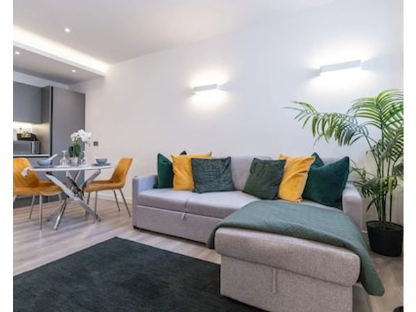 Linford Luxe Quiet 1-bed Retreat in Milton Keynes
