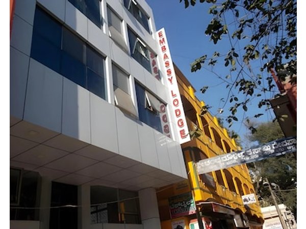 Hotel Embassy