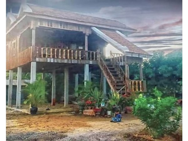 Family Batcave Homestay