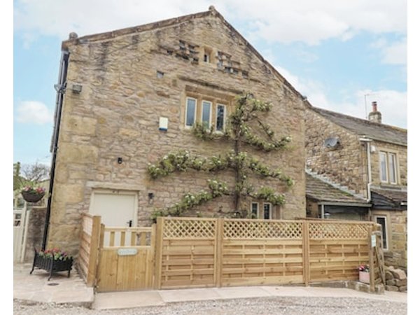 Pear Tree Cottage at Hey Farm