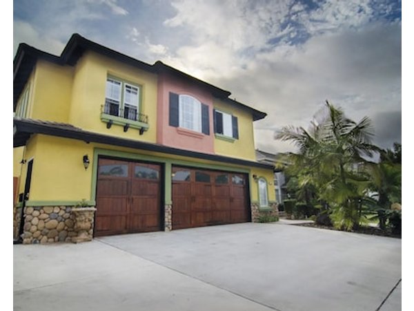 Dec Sale! Mediterranean Villa Beach Getaway! Private Pool And Spa Near Beach!
