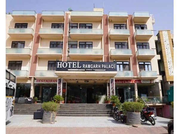 Hotel Ramgarh Palace