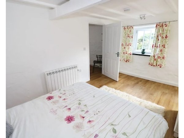 The Granary Cottage Pet Friendly In Llangrannog Ref 977145