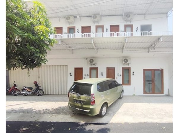 RedDoorz Near Simpang Lima Semarang