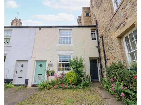 Stunning Family Cottage in Kenilworth Free Parking Walk To The Castle Free Amazon Prime Disney & Netflix