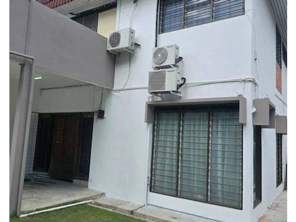 Bayan Lepas Getaway - Nature Views & BBQ Haven