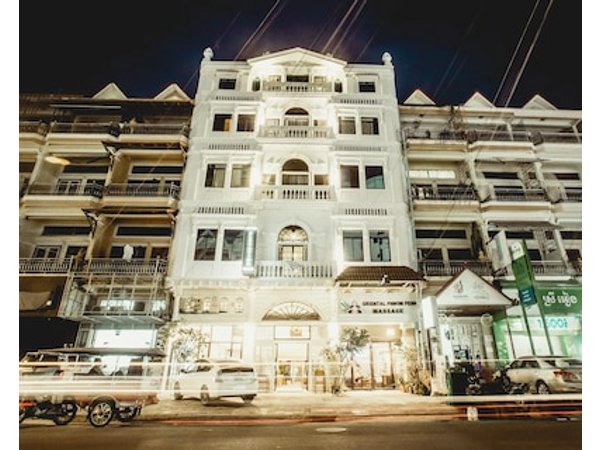 Grand Elevation Hotel