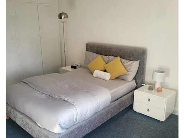Charming Double Bedroom Retreat In The Heart Of London – Perfect For Couples