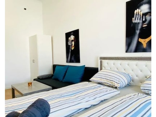 Beautiful 5br Shared Apartment 7 Min To Westbahnhof