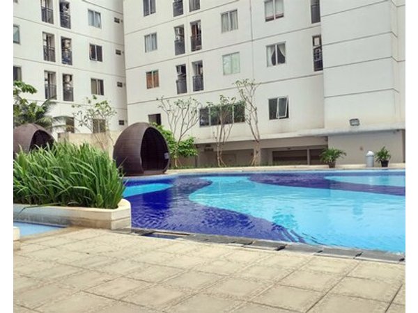Cozy White 2Br At Bassura City Apartment