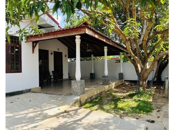 Airport view homestay