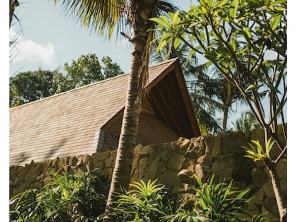 Unagi Wooden Villas by Emana