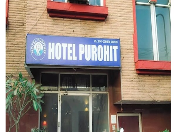Hotel Purohit Sindhi Camp