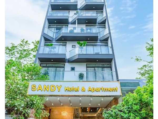 Sandy Hotel & Apartment