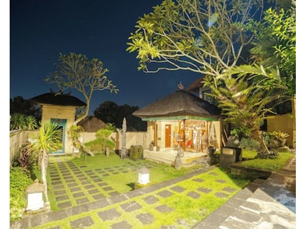 Alam Puri Art Museum and Villas