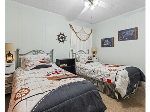 Oceanfront 2br Beach Getaway
