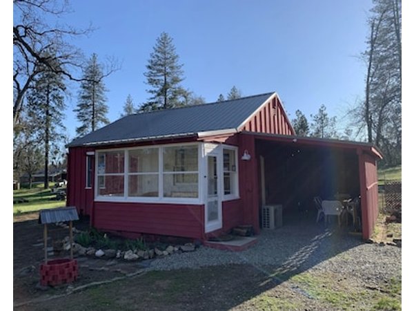 Mountain Cottage With Creek And Accessible Trail And Pond Near Yosemite!